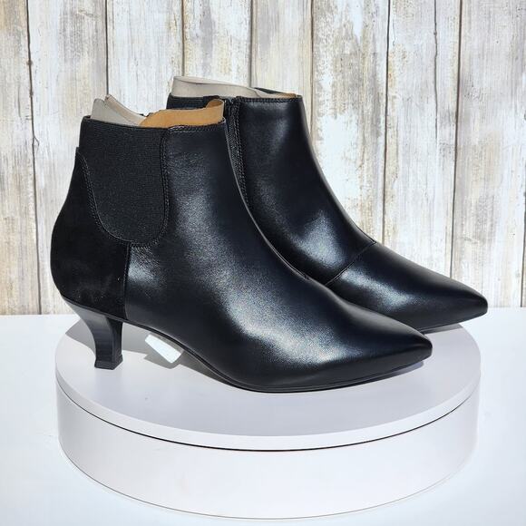 NEW - Clarks Women's Collection Kepley Erin Booties - Size 8.5 M - Color Black - Picture 2 of 5